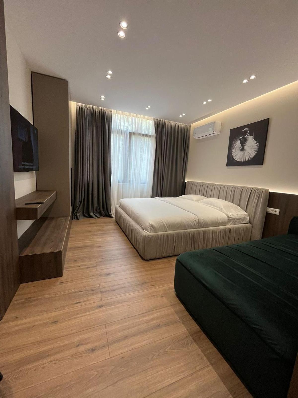 Lux Stay Tirana Exterior foto